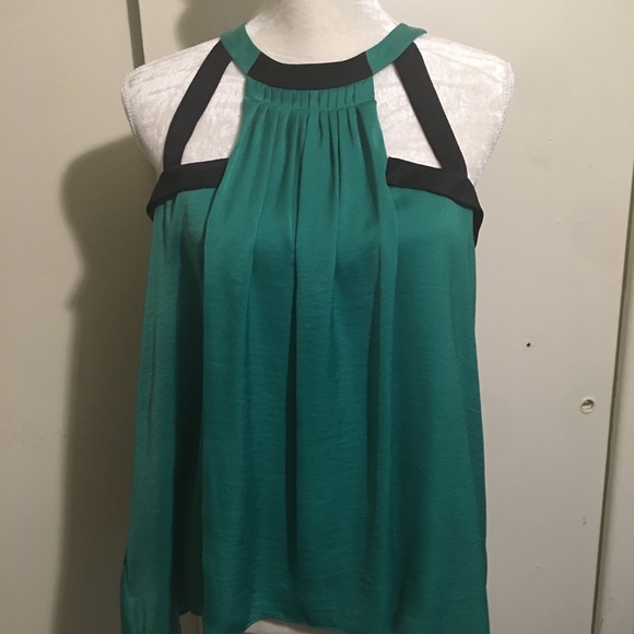 Top - Picture 3 of 5